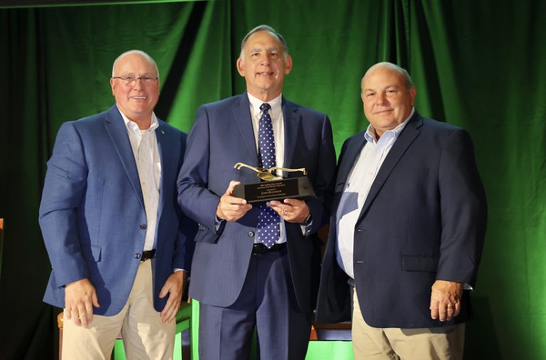 Photo of Boozman receiving award